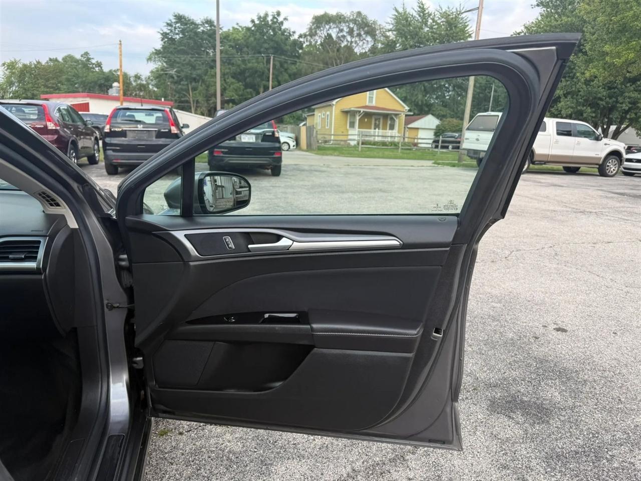 Ford Fusion SE 2014