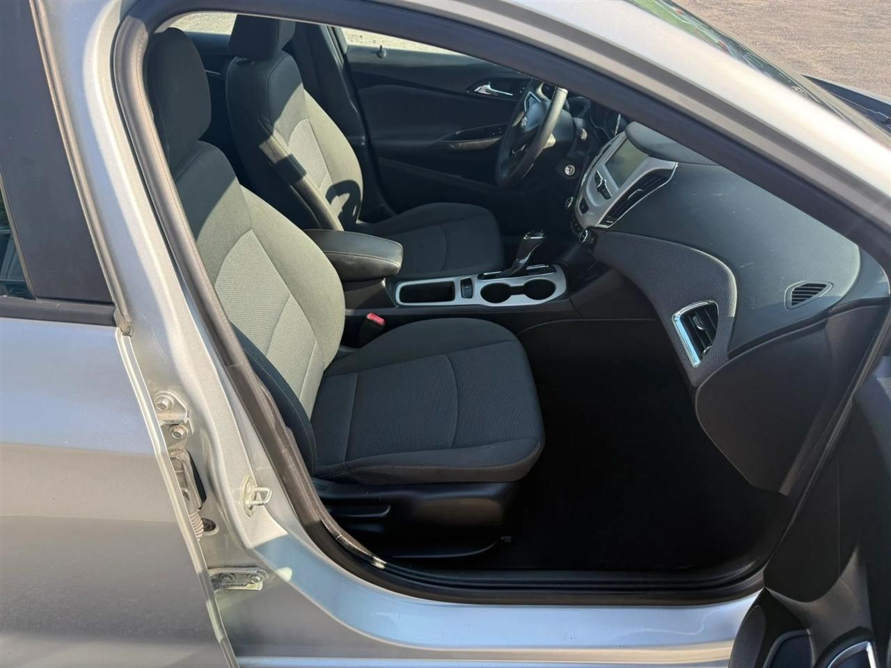 Chevrolet Cruze LS Auto 2018