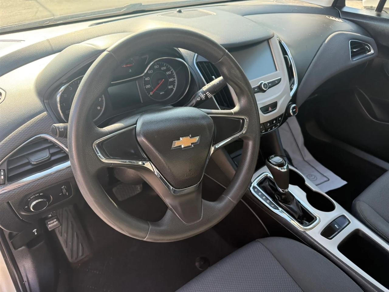 Chevrolet Cruze LS Auto 2018