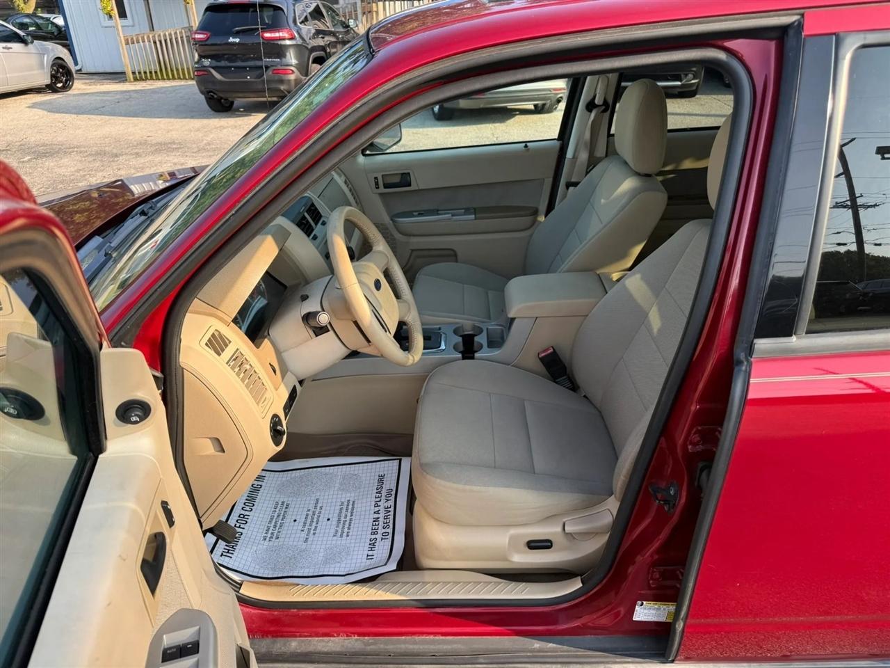 Ford Escape XLT FWD 2011