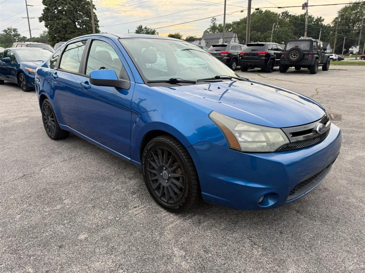 Ford Focus SES Sedan 2010