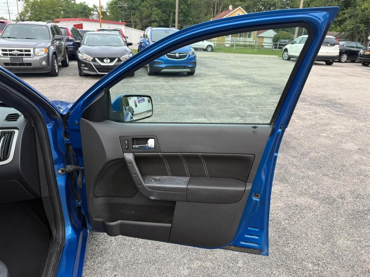 Ford Focus SES Sedan 2010