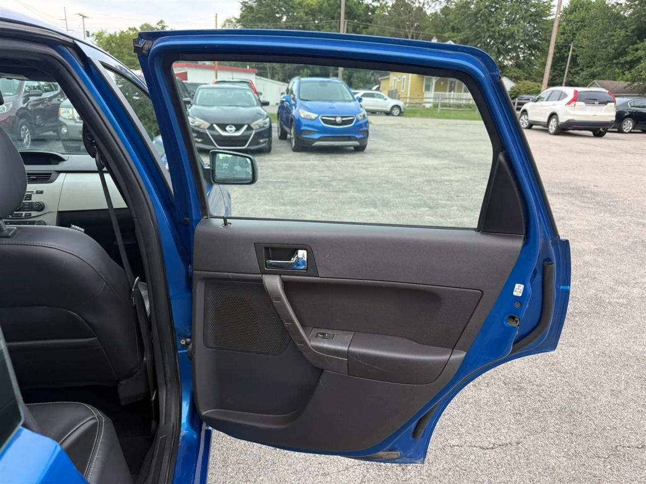 Ford Focus SES Sedan 2010