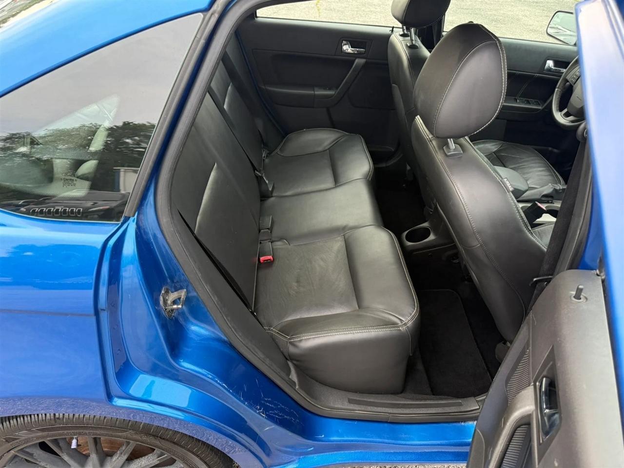 Ford Focus SES Sedan 2010