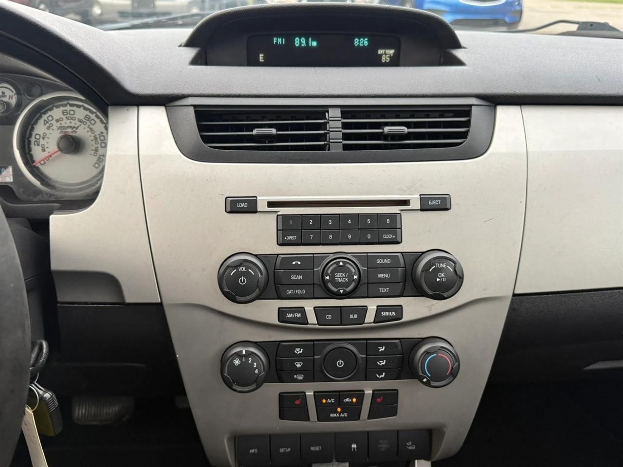 Ford Focus SES Sedan 2010