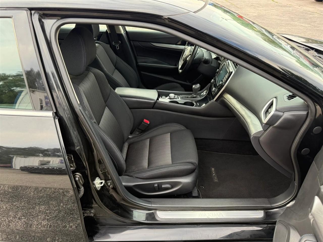 Nissan Maxima 3.5 S 2017