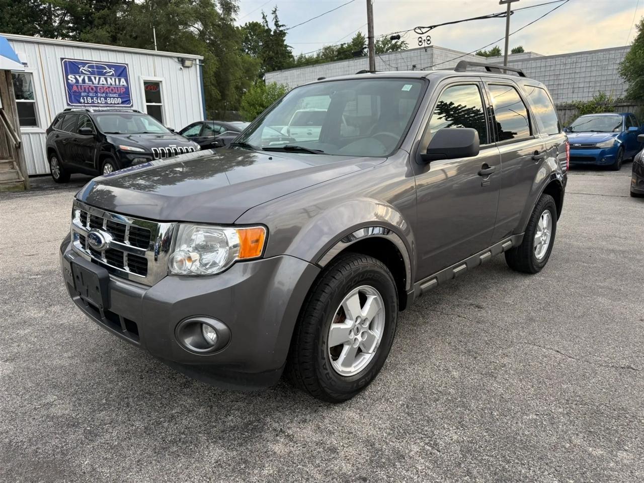 Ford Escape XLT FWD 2010