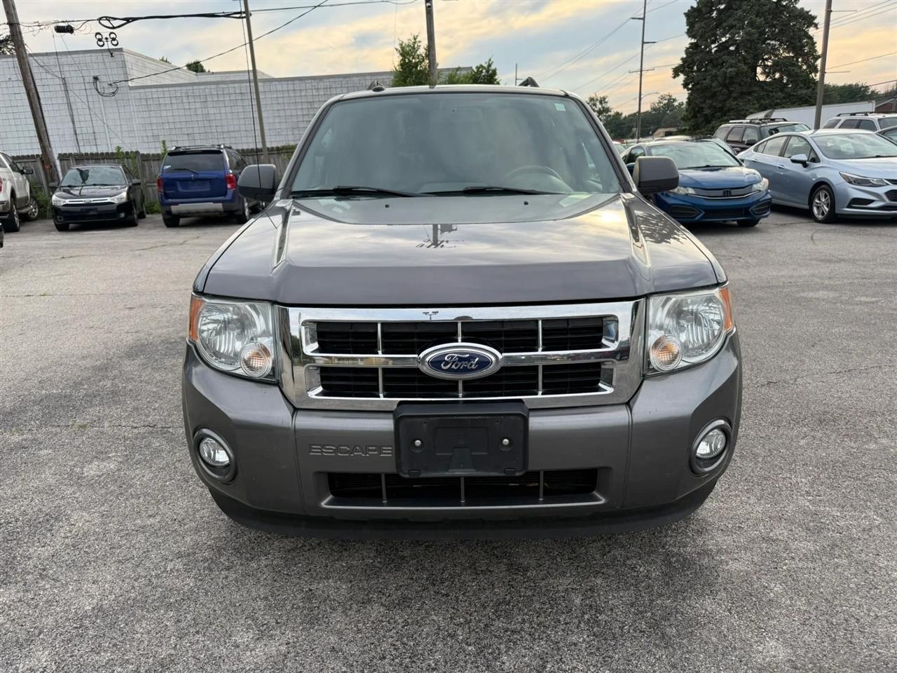 Ford Escape XLT FWD 2010