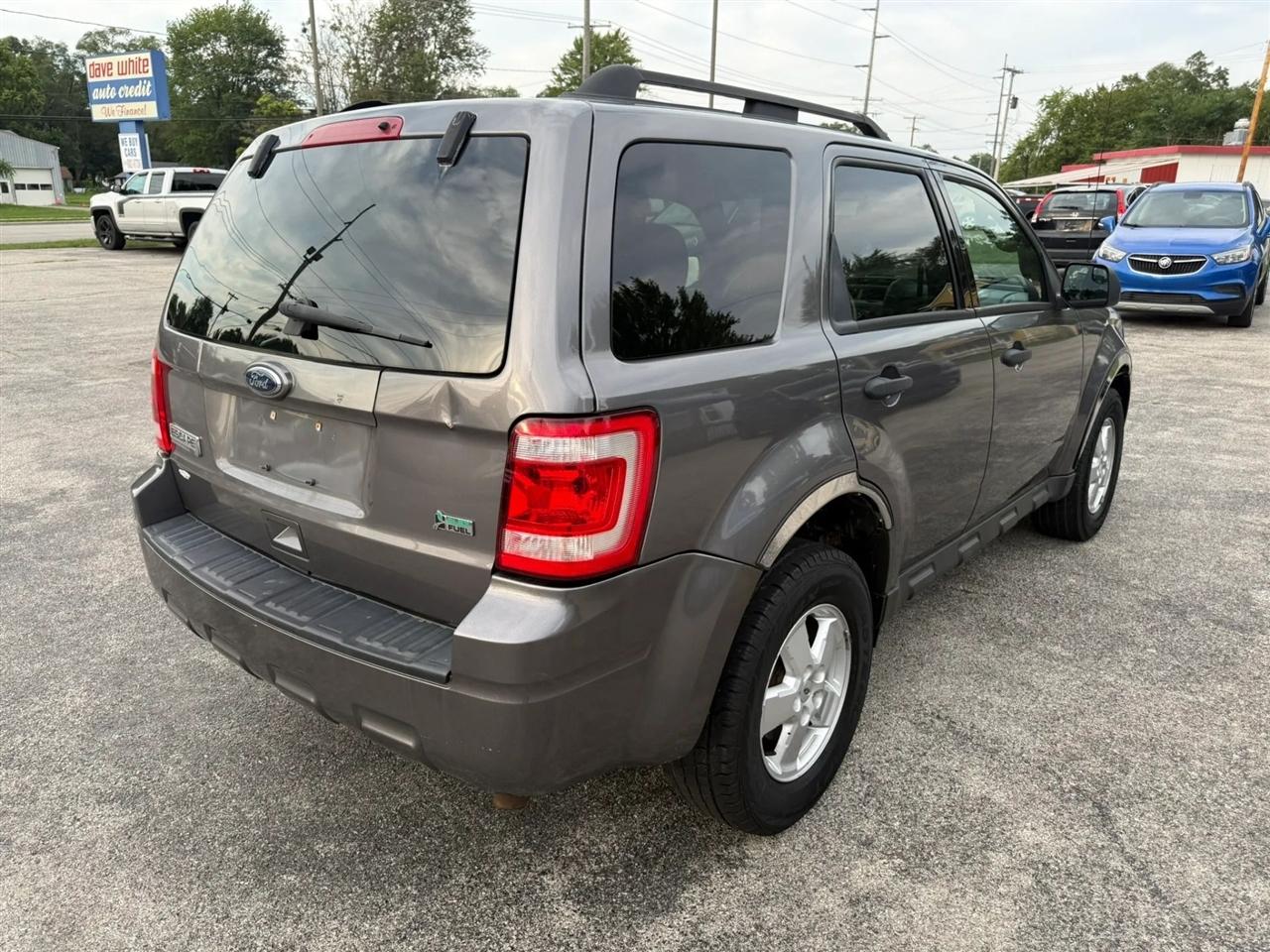 Ford Escape XLT FWD 2010