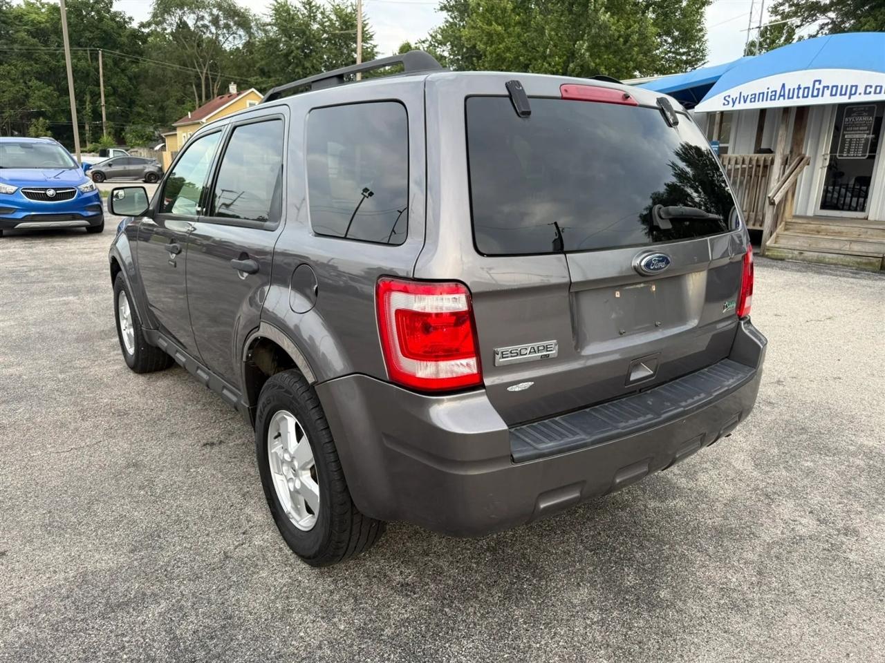 Ford Escape XLT FWD 2010
