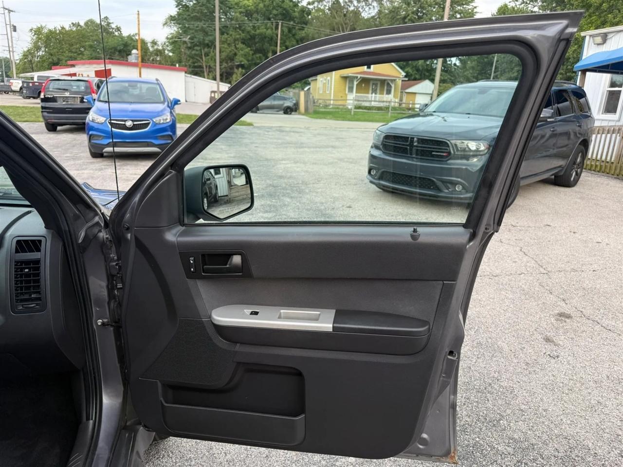 Ford Escape XLT FWD 2010