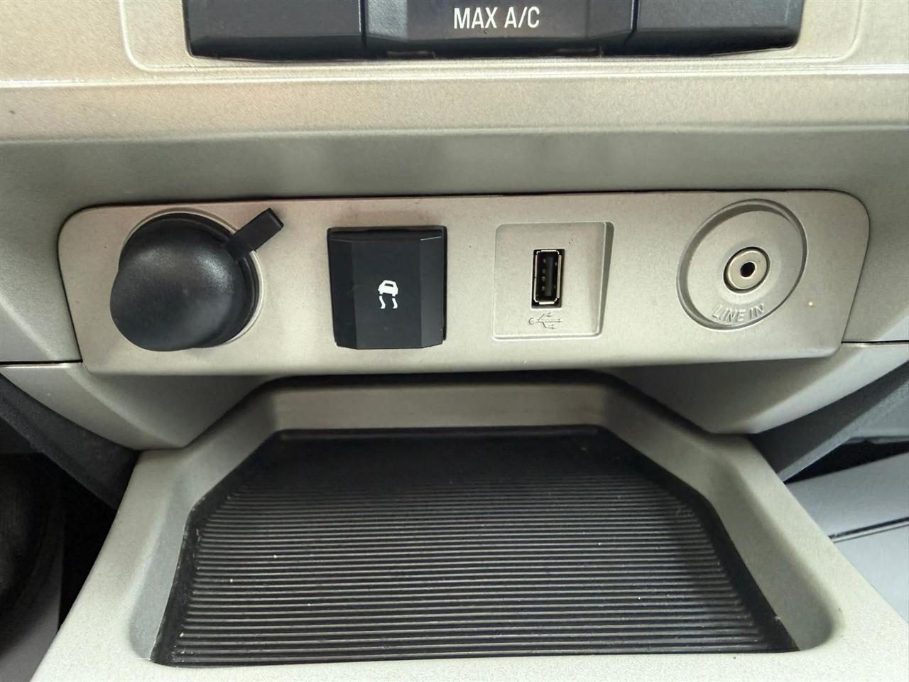Ford Escape XLT FWD 2010