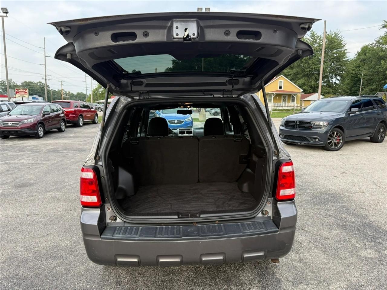 Ford Escape XLT FWD 2010