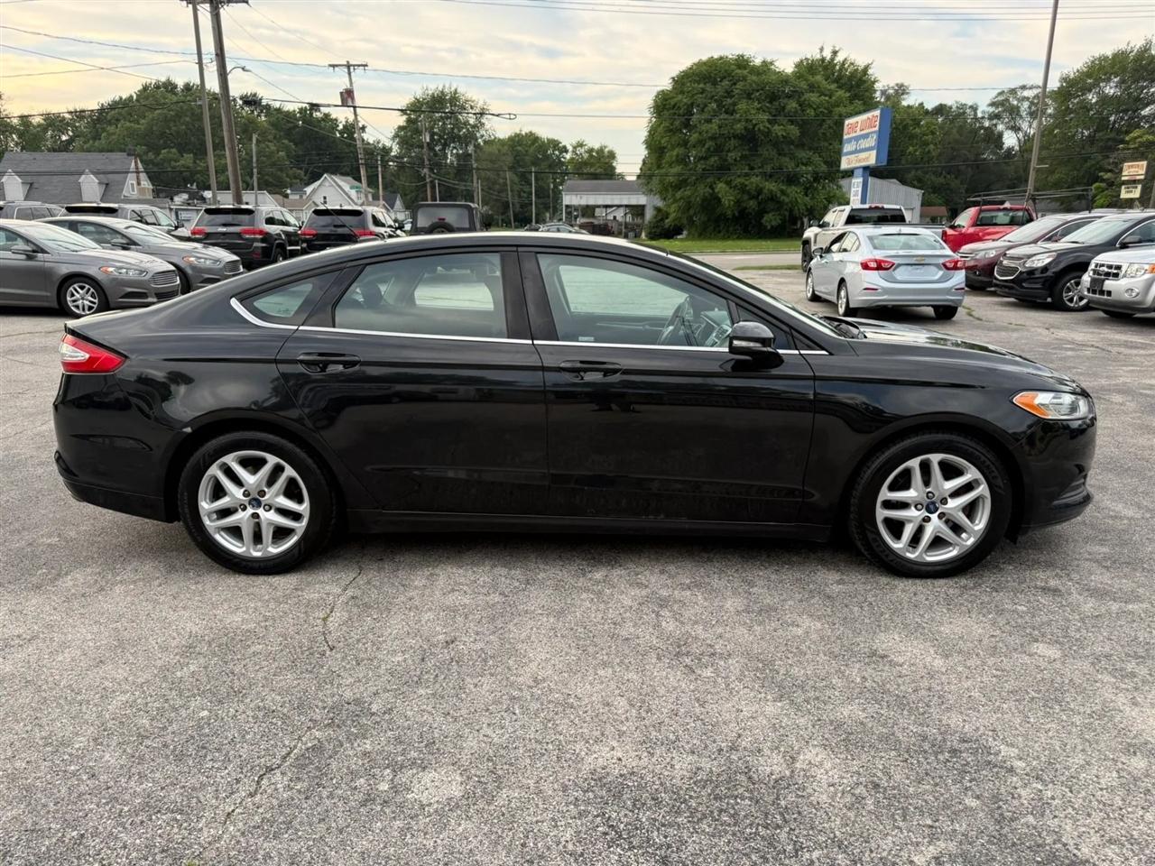 Ford Fusion SE 2015