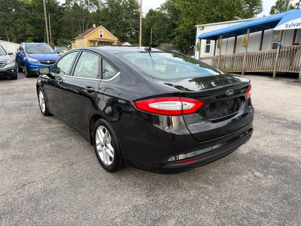 Ford Fusion SE 2015