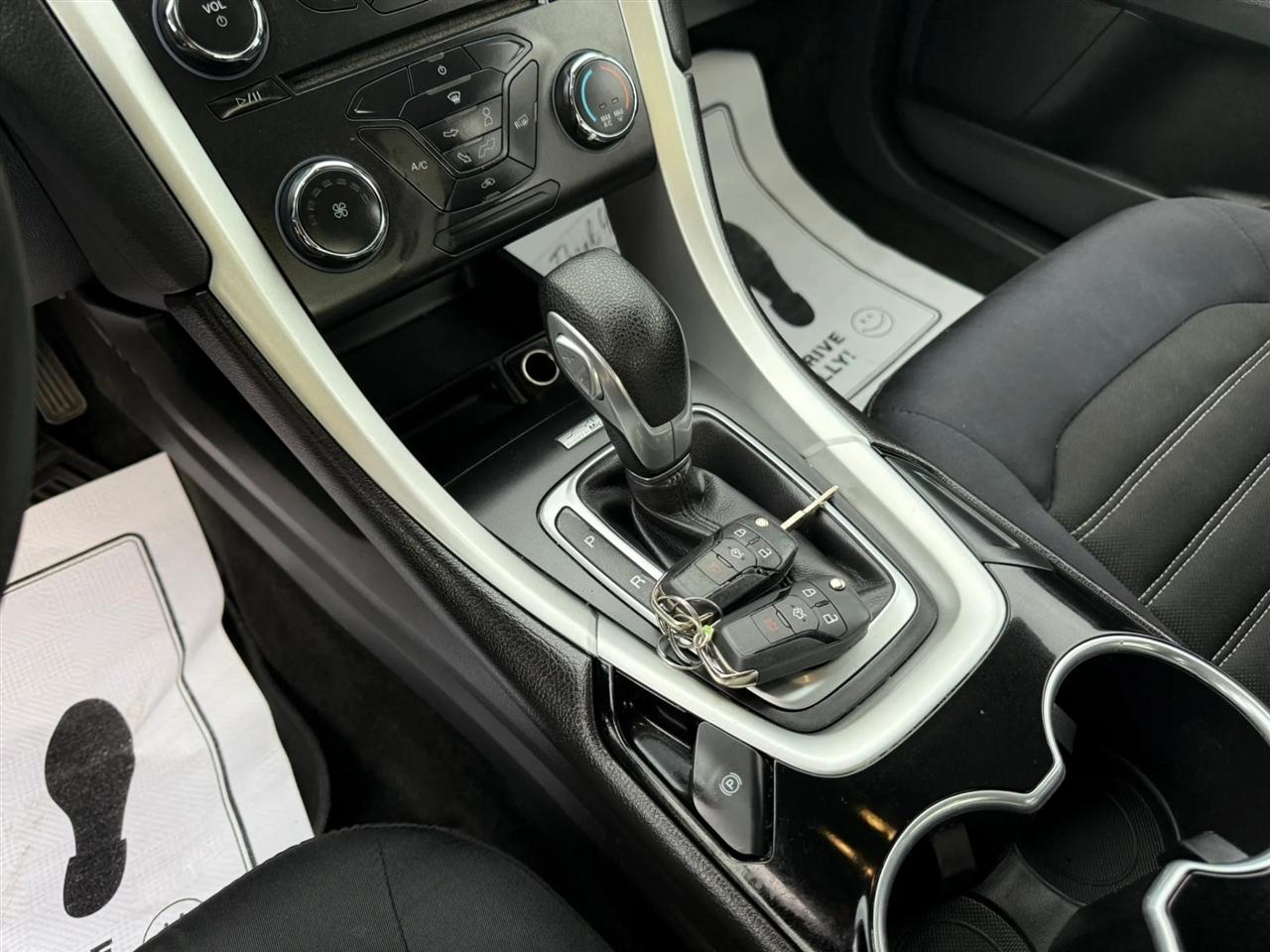 Ford Fusion SE 2015