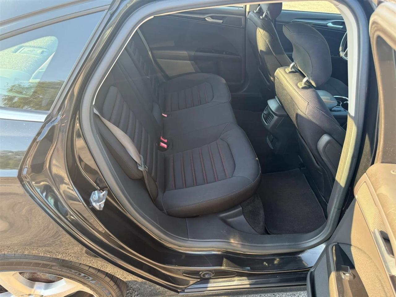 Ford Fusion SE 2014