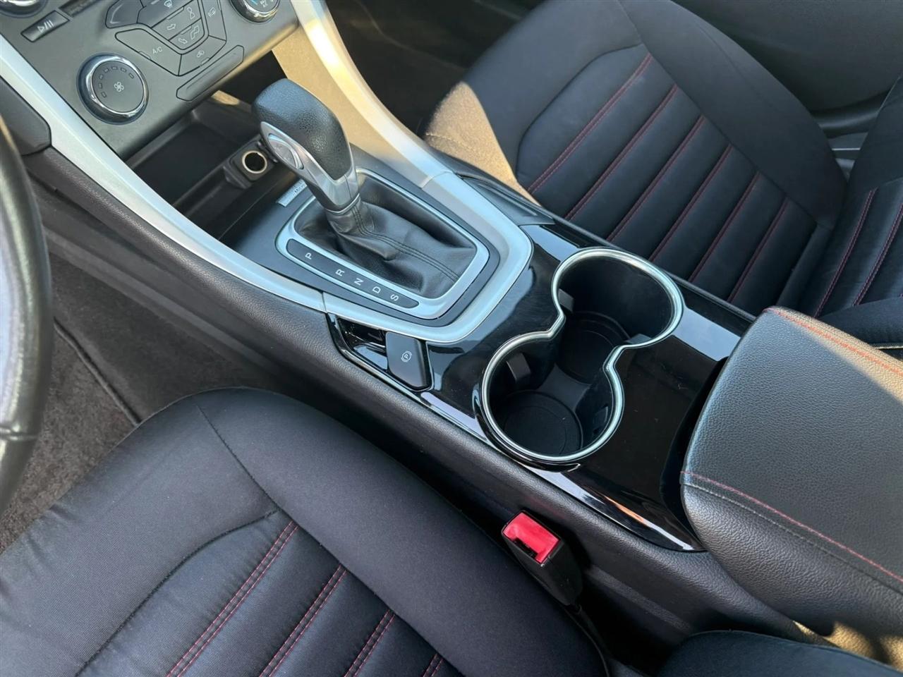 Ford Fusion SE 2014