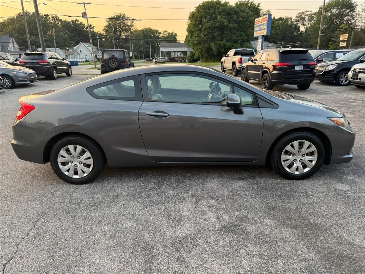 Honda Civic LX Coupe 5-Speed AT 2012
