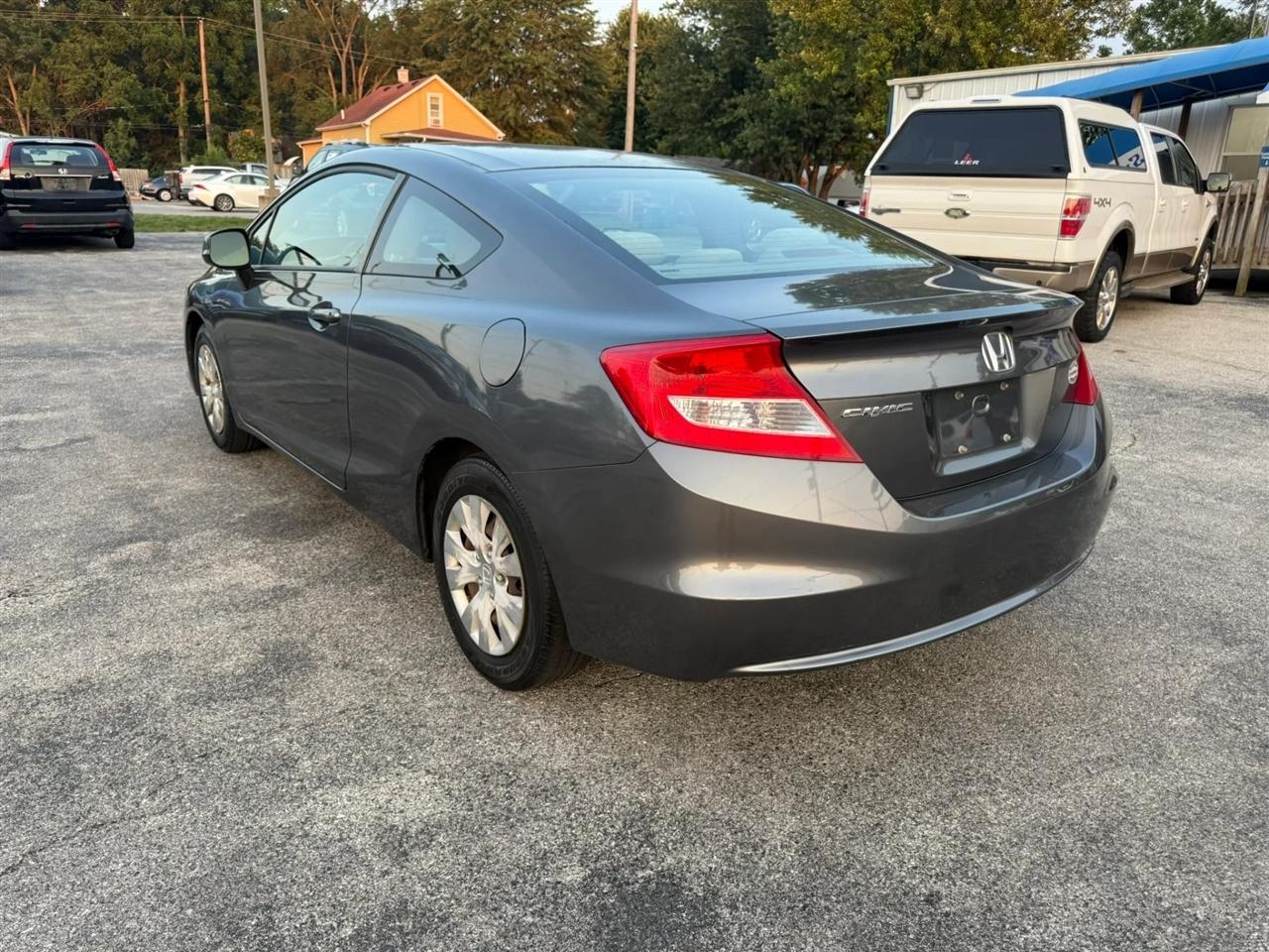 Honda Civic LX Coupe 5-Speed AT 2012