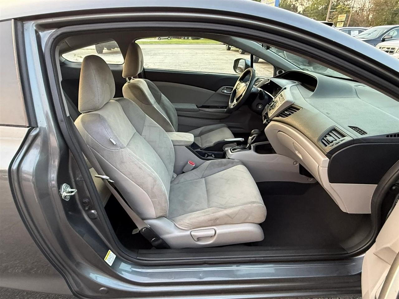 Honda Civic LX Coupe 5-Speed AT 2012