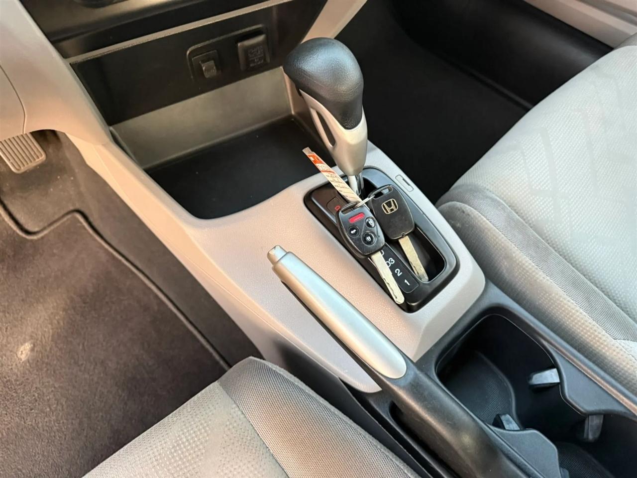Honda Civic LX Coupe 5-Speed AT 2012