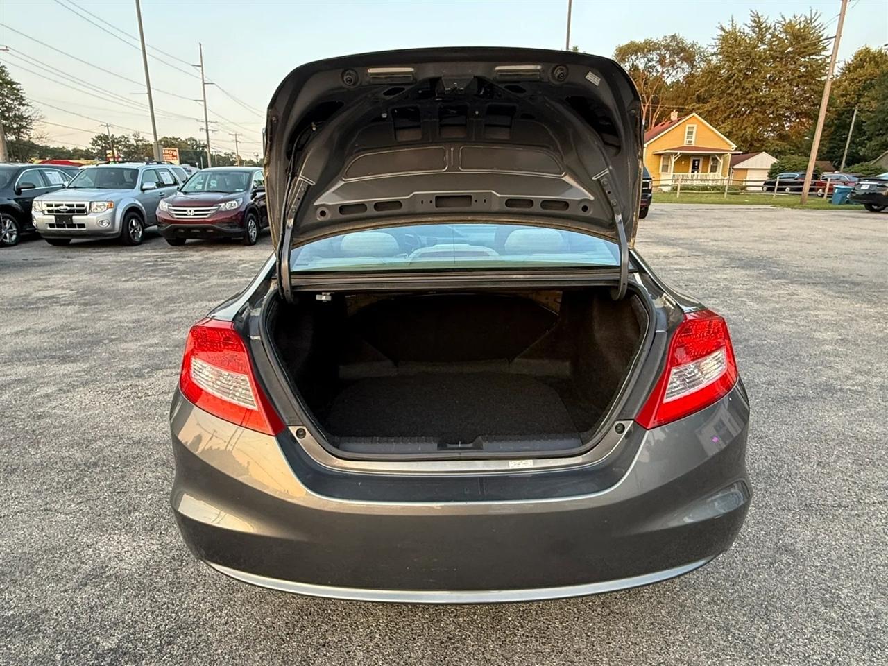 Honda Civic LX Coupe 5-Speed AT 2012