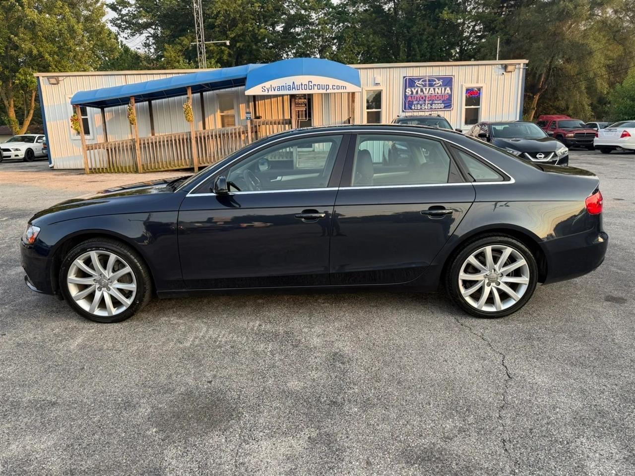 Audi A4 2.0T Sedan quattro Tiptronic 2013