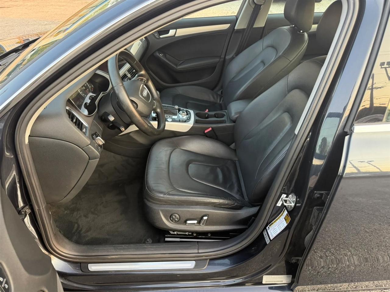 Audi A4 2.0T Sedan quattro Tiptronic 2013