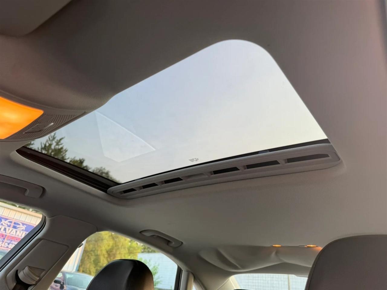Audi A4 2.0T Sedan quattro Tiptronic 2013