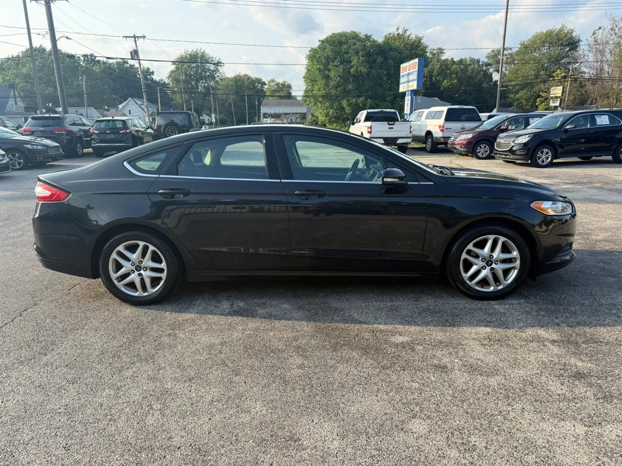 Ford Fusion SE 2015