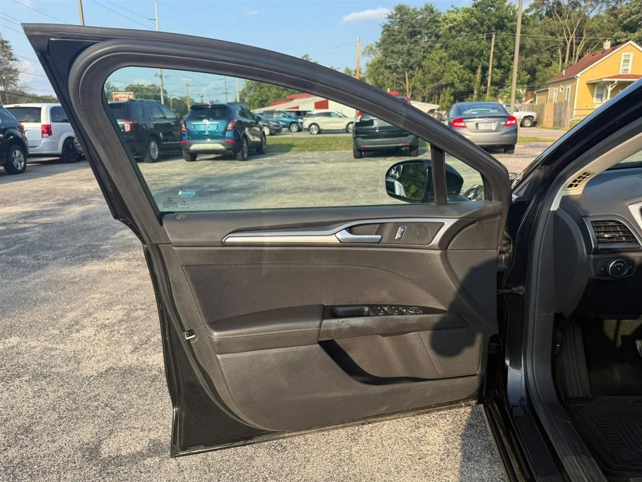 Ford Fusion SE 2015
