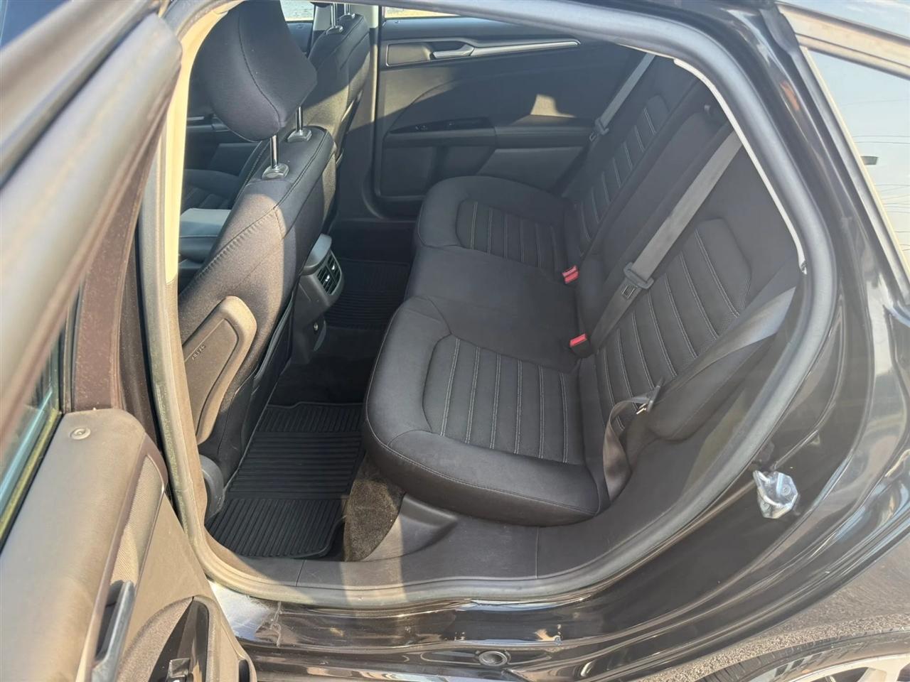 Ford Fusion SE 2015