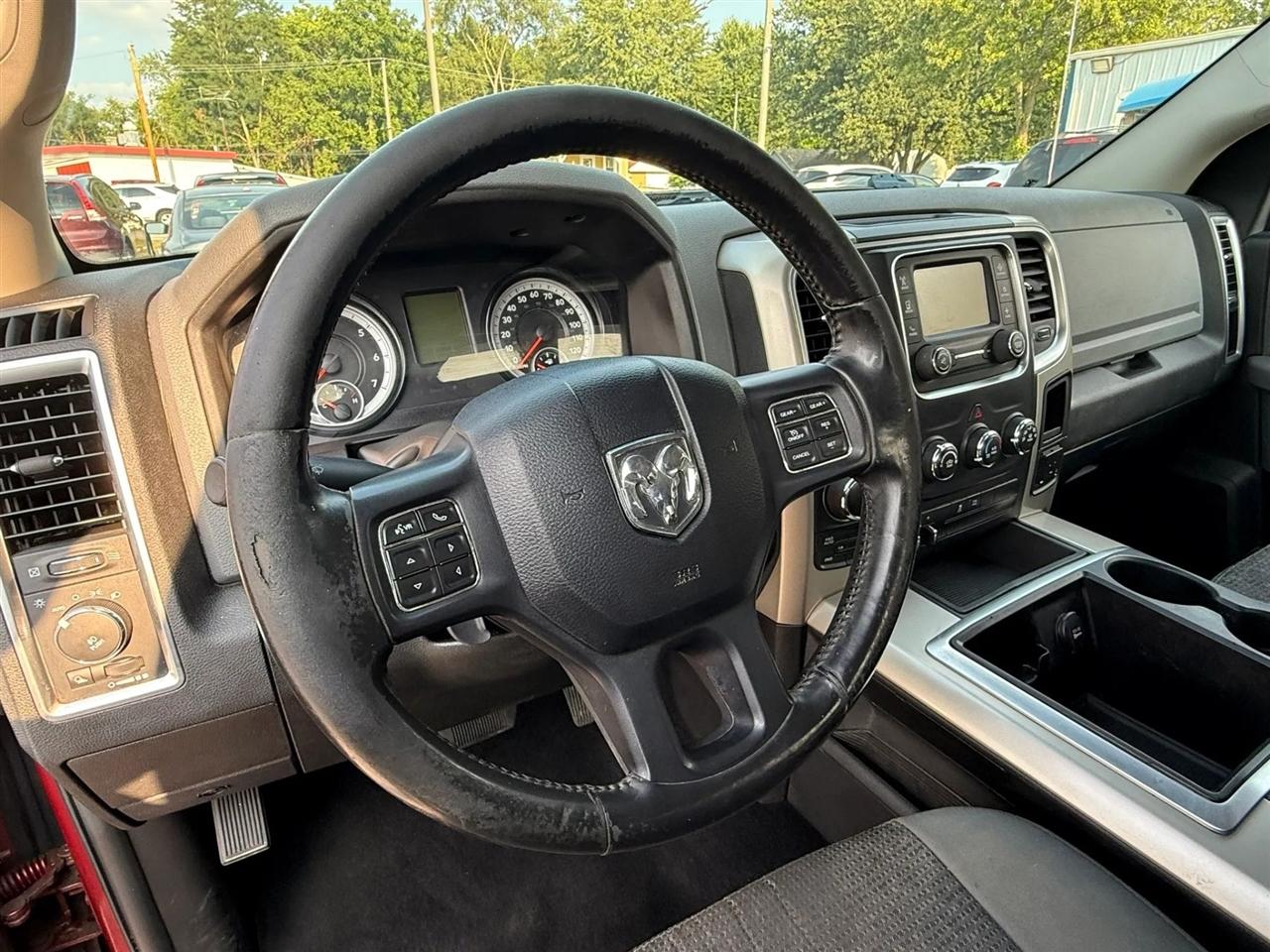 RAM 1500 SLT Crew Cab SWB 4WD 2014