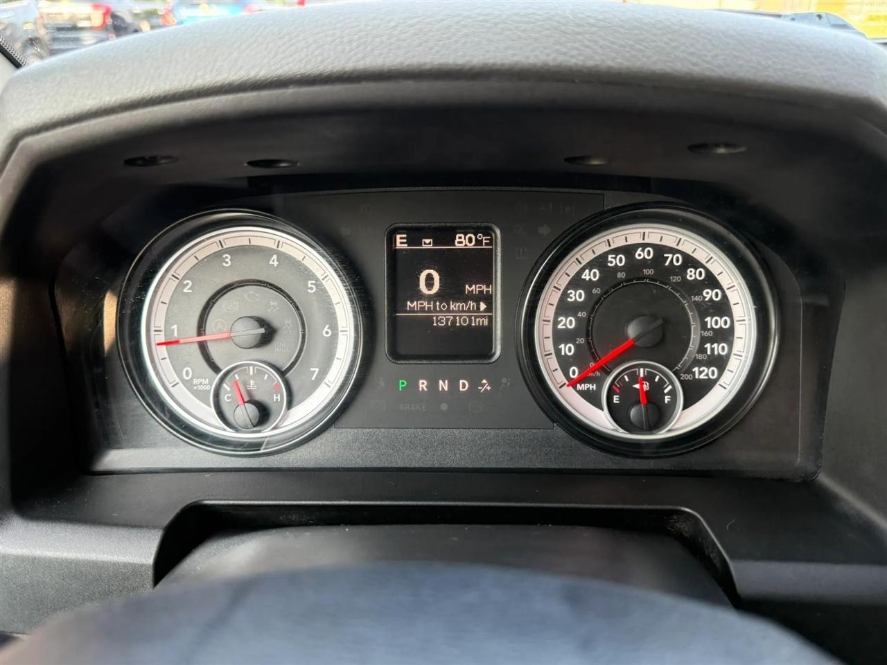 RAM 1500 SLT Crew Cab SWB 4WD 2014