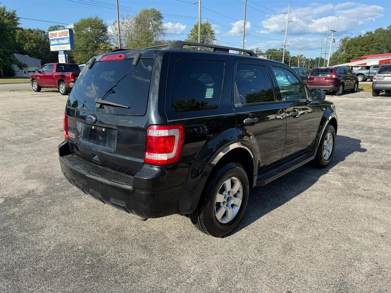 Ford Escape XLT FWD 2010
