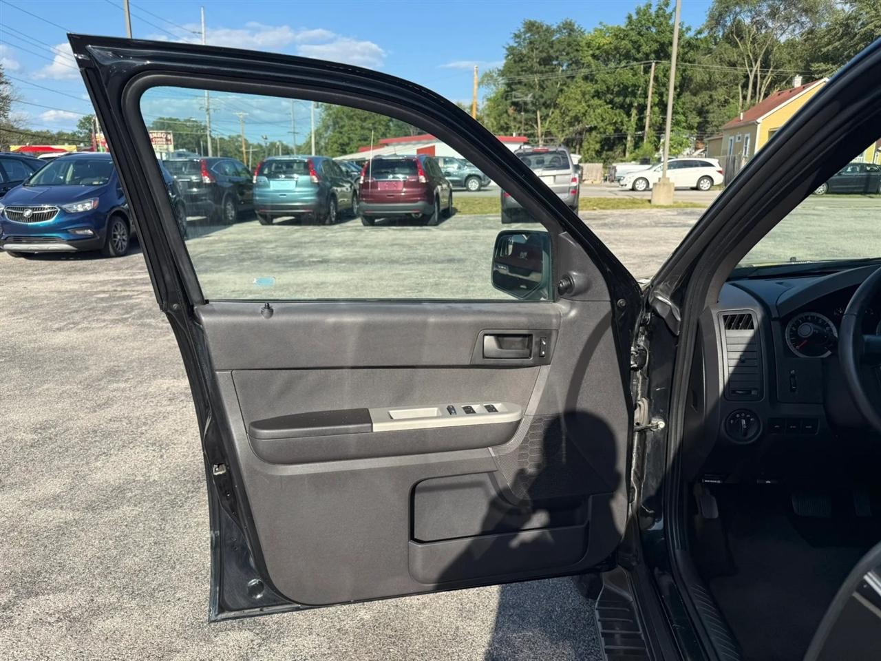 Ford Escape XLT FWD 2010