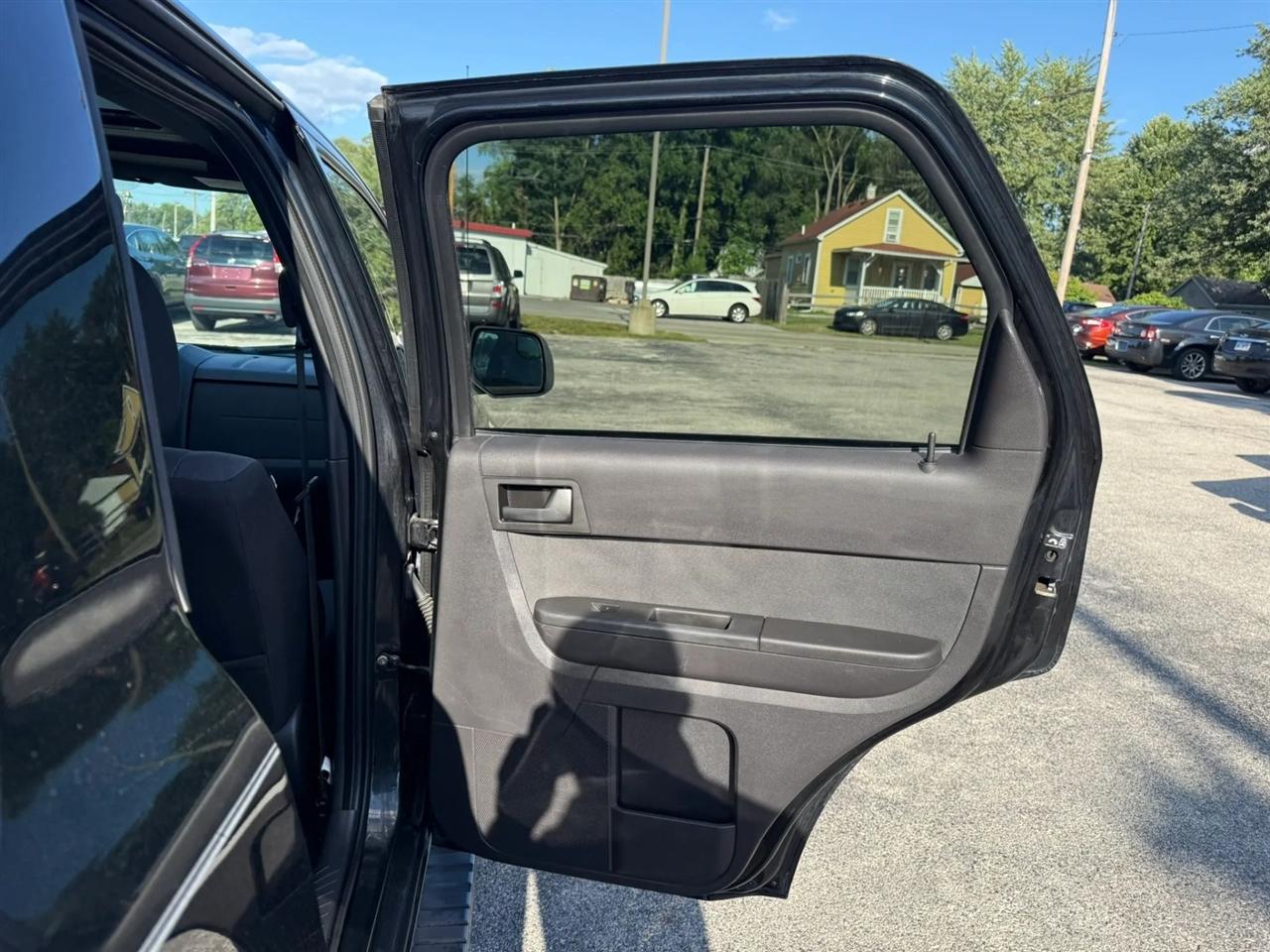 Ford Escape XLT FWD 2010