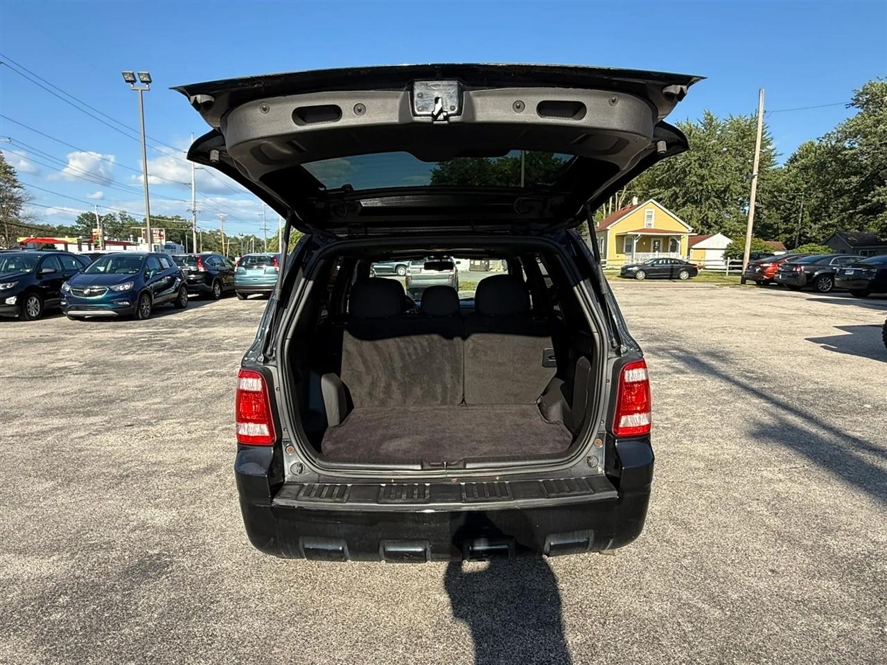 Ford Escape XLT FWD 2010