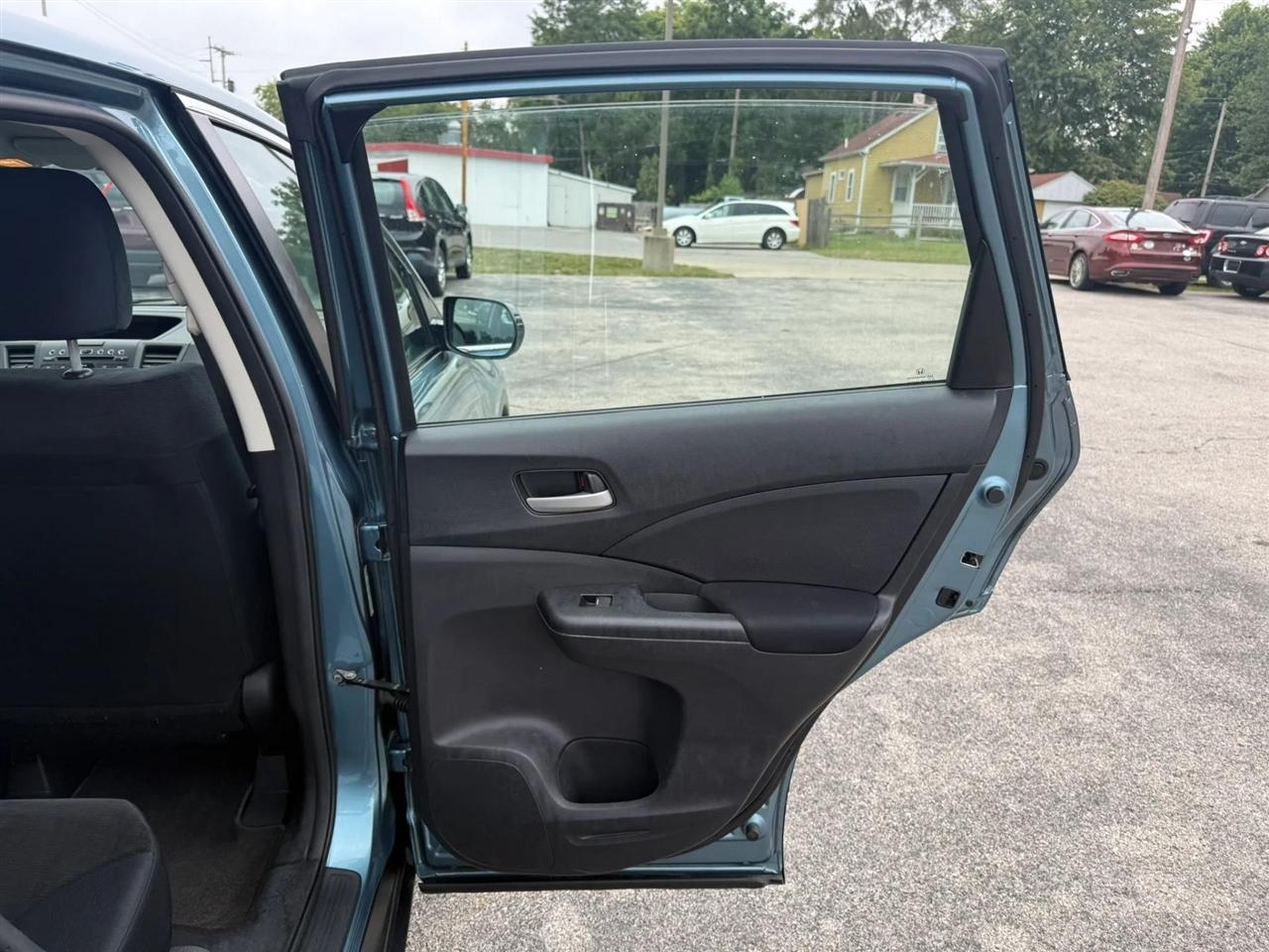 Honda CR-V LX 4WD 5-Speed AT 2014