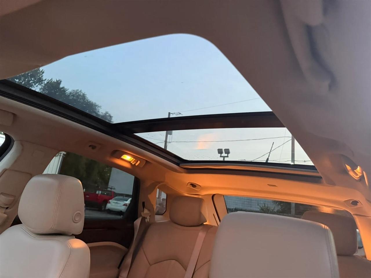 Cadillac SRX Luxury Collection FWD 2014