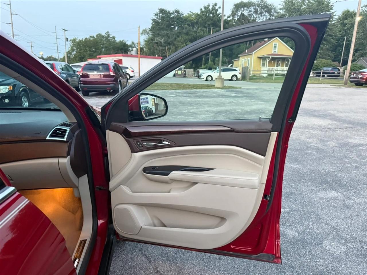 Cadillac SRX Luxury Collection FWD 2014