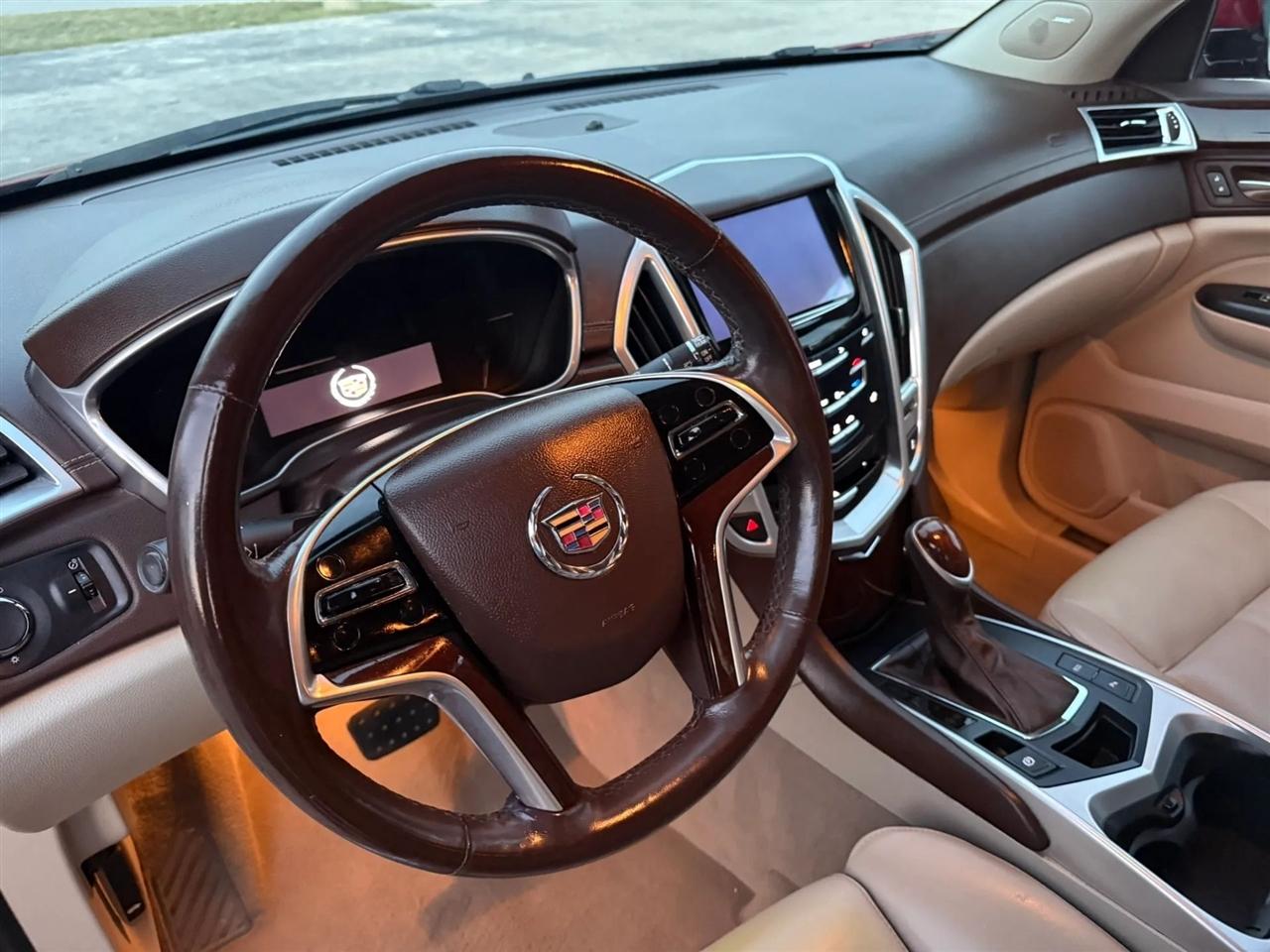 Cadillac SRX Luxury Collection FWD 2014