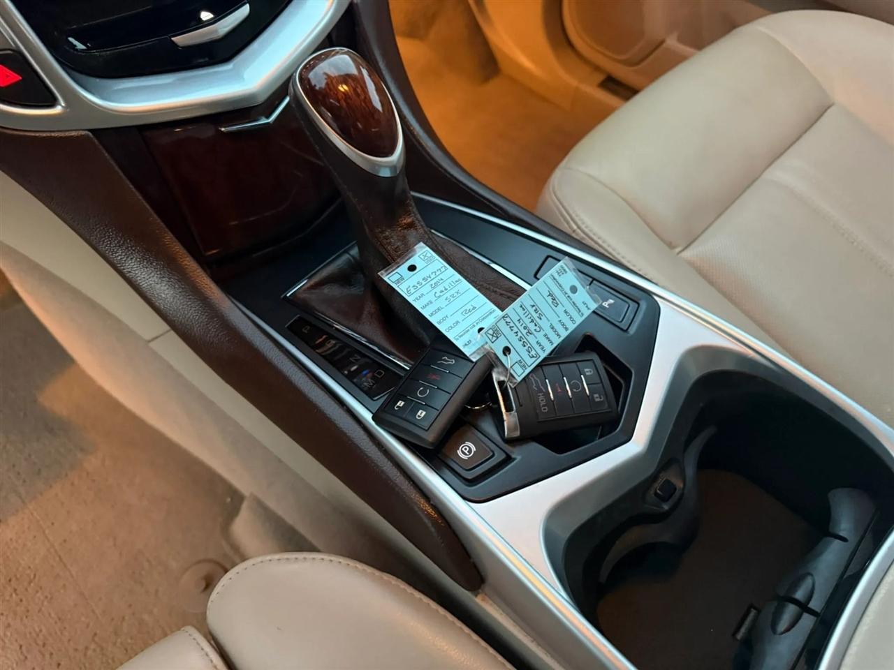 Cadillac SRX Luxury Collection FWD 2014