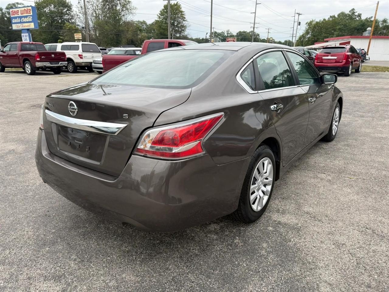 Nissan Altima 2.5 S 2015