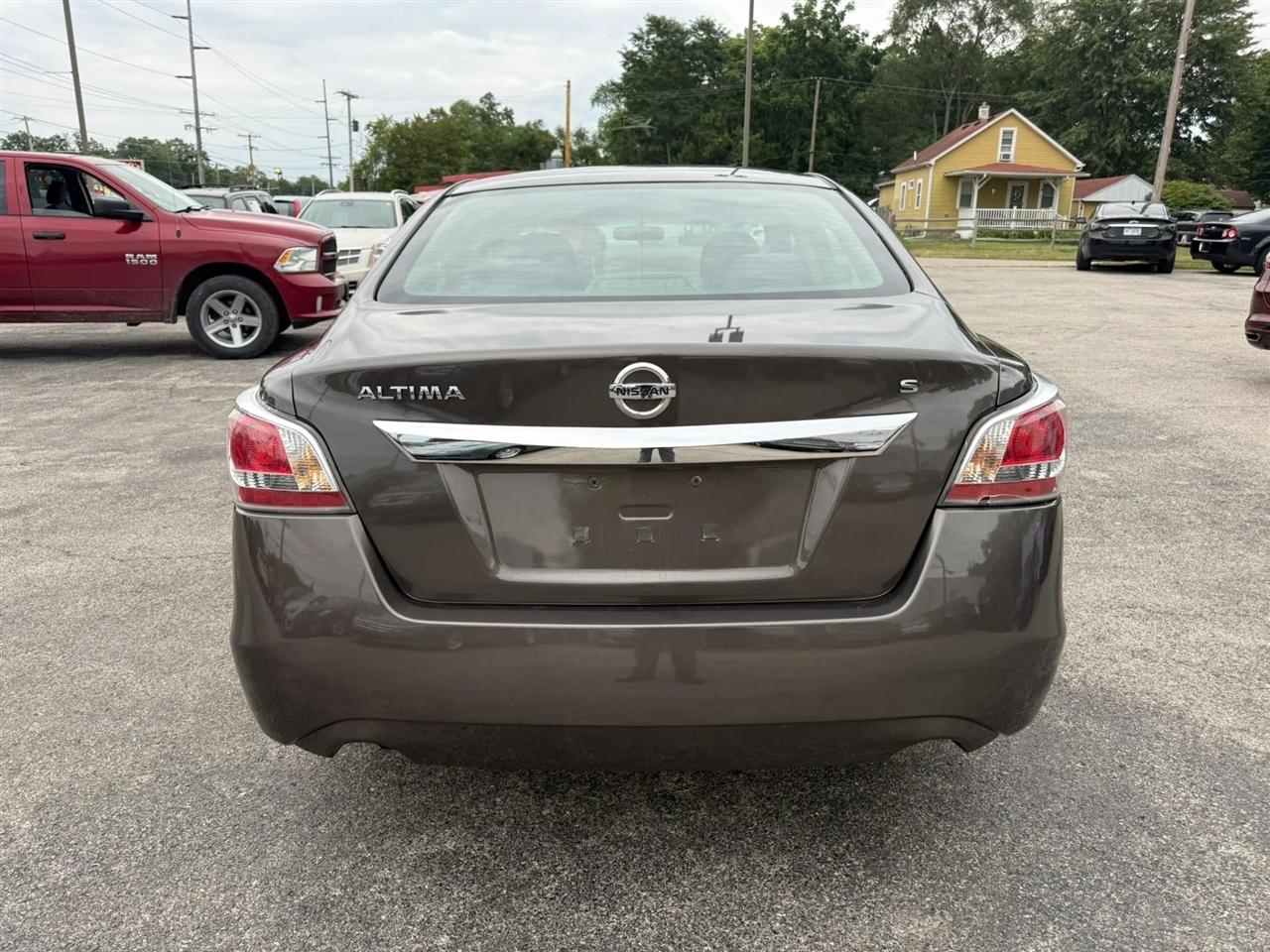 Nissan Altima 2.5 S 2015
