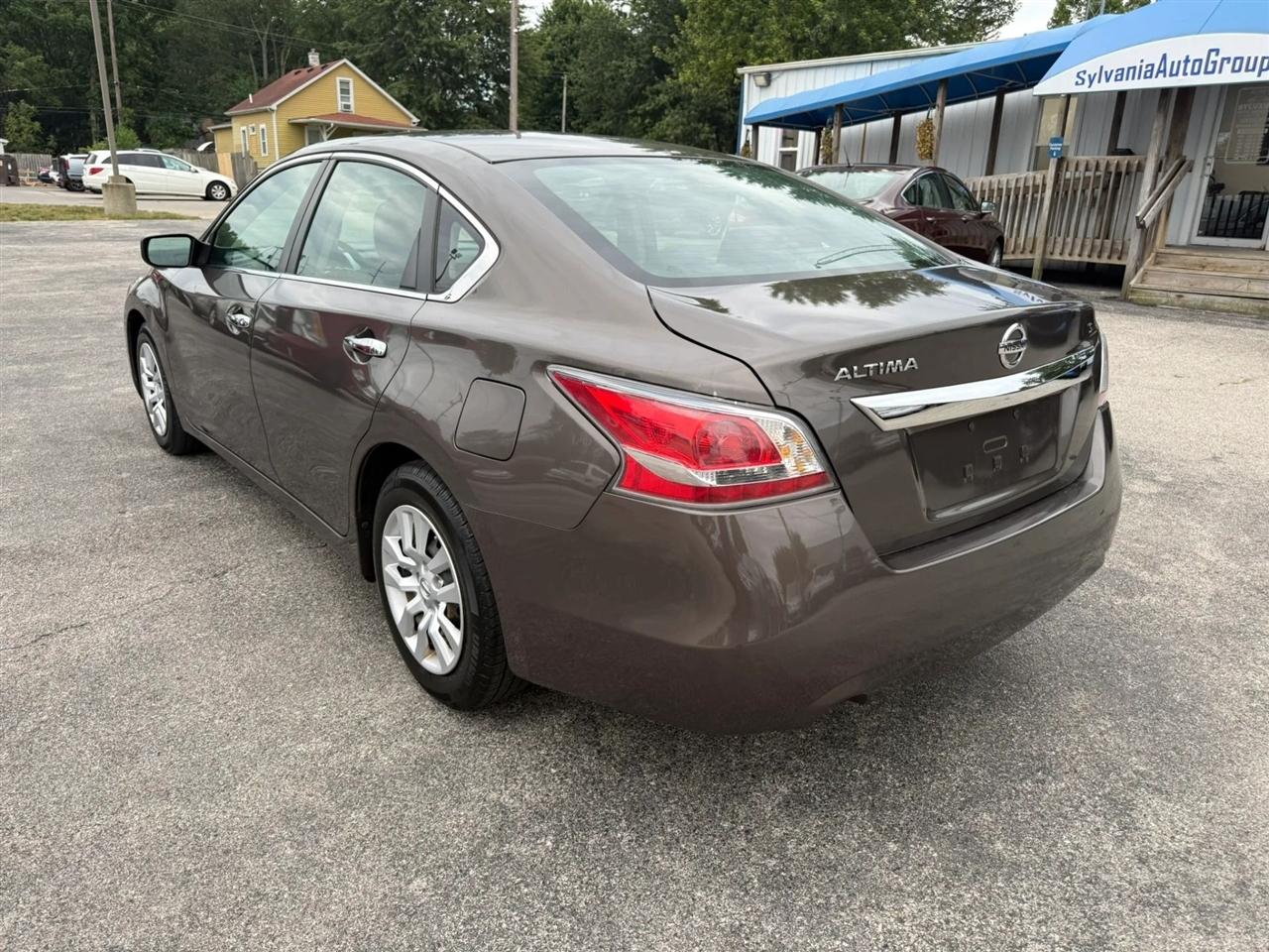 Nissan Altima 2.5 S 2015