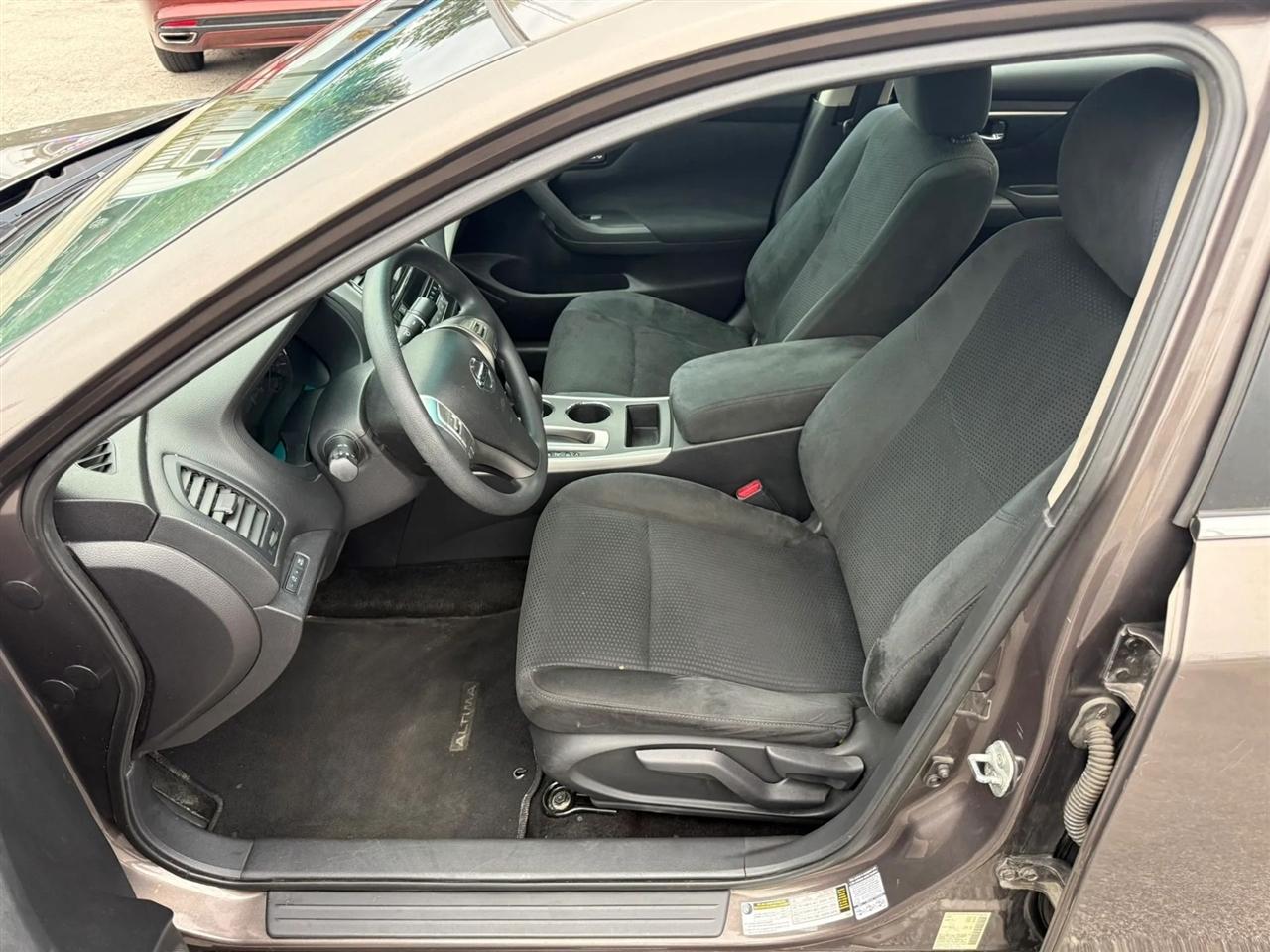 Nissan Altima 2.5 S 2015