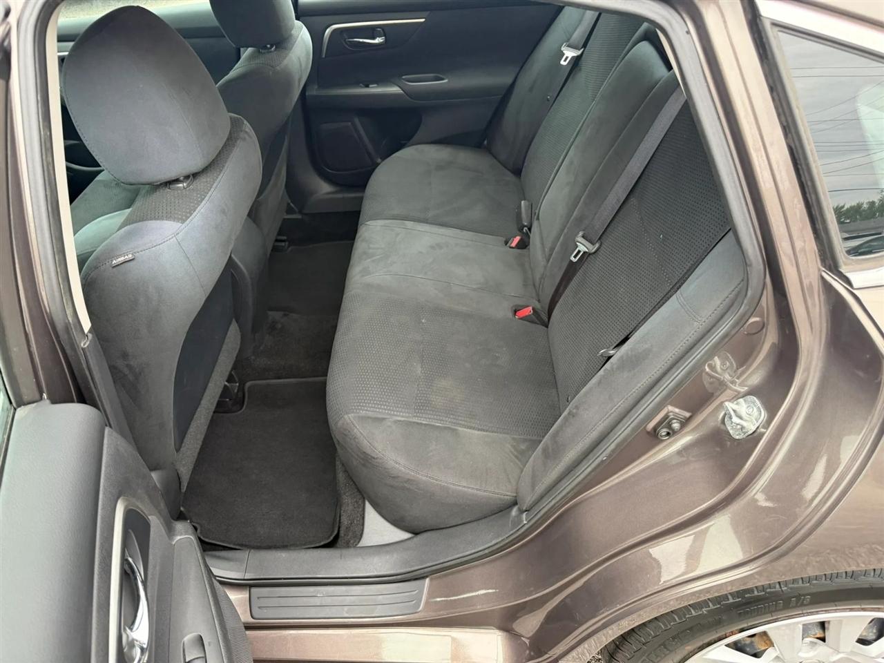 Nissan Altima 2.5 S 2015