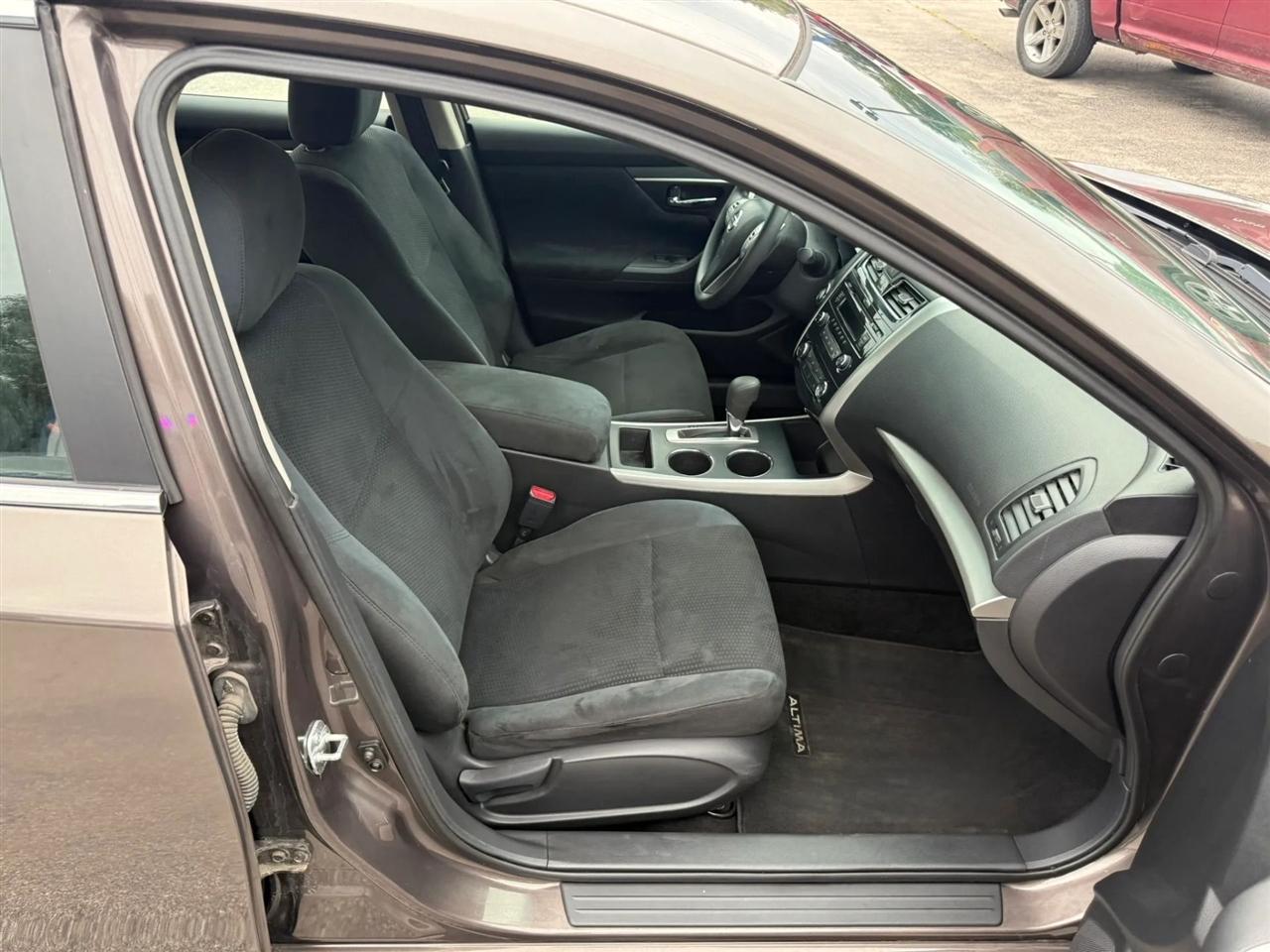 Nissan Altima 2.5 S 2015
